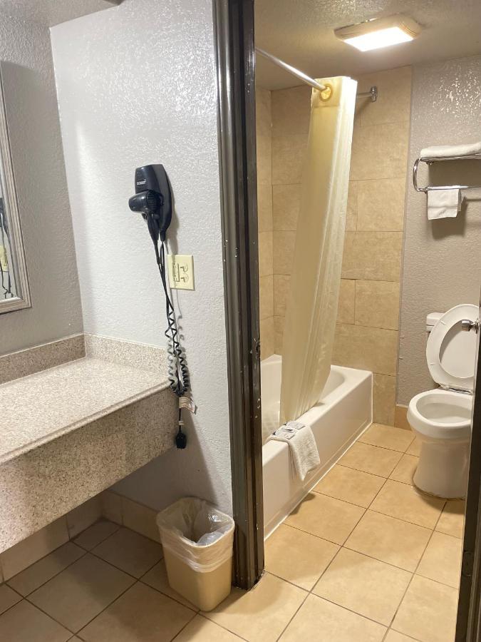 Regency Inn - Channelview Dış mekan fotoğraf
