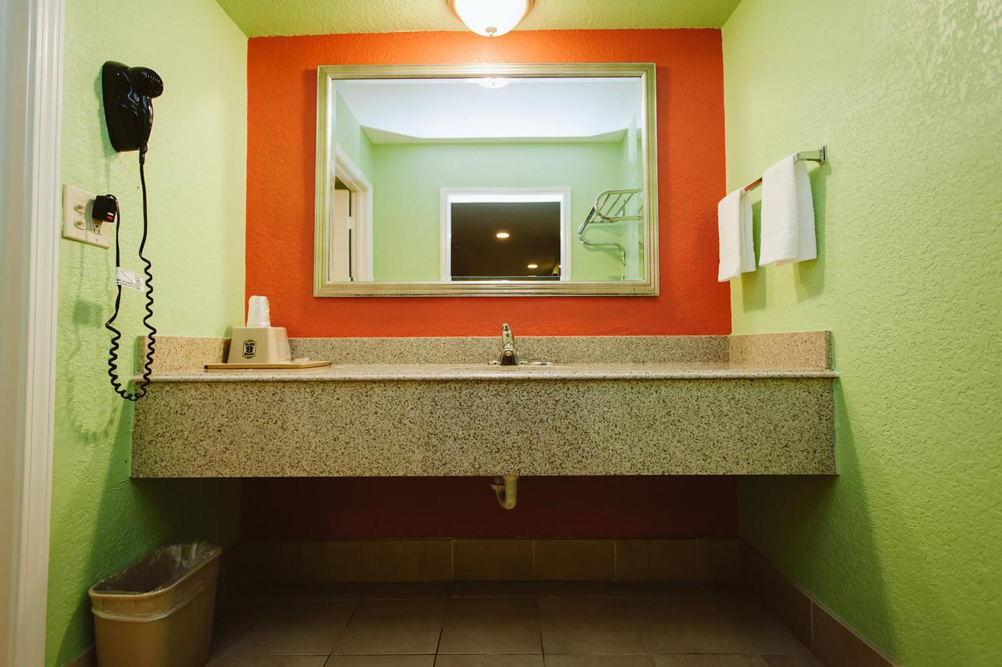 Regency Inn - Channelview Dış mekan fotoğraf